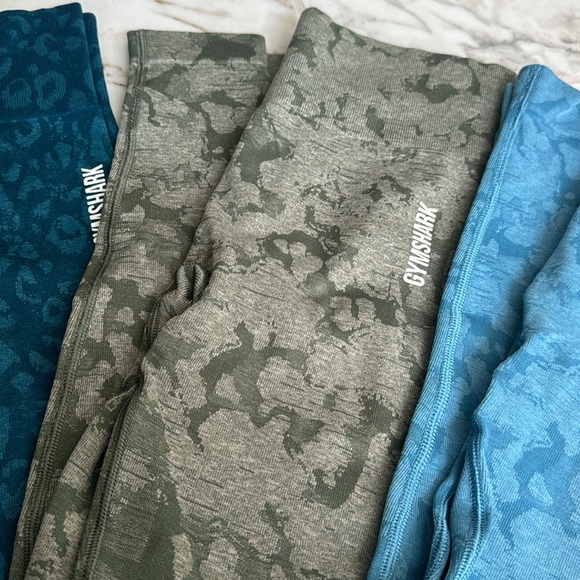 Choice of Gymshark Adapt Animal and Camo leggings Size Small Green and Blue - Picture 6 of 7